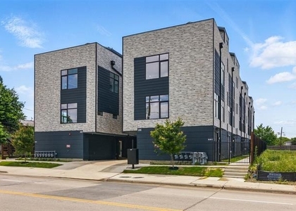430 E 8th - Photo 1