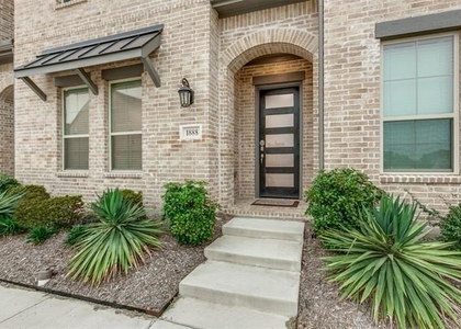 1888 Strand Street - Photo 1