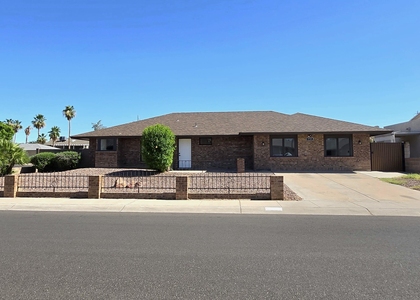 1731 E Redfield Road - Photo 1