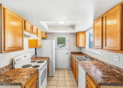 645 W Rio Salado Parkway - Photo 1