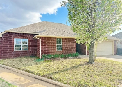 11000 Sw 8th Street - Photo 1