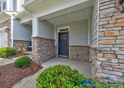 915 Emma Kate Court - Photo 1