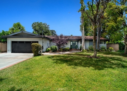 17249 Raymer - Photo 1