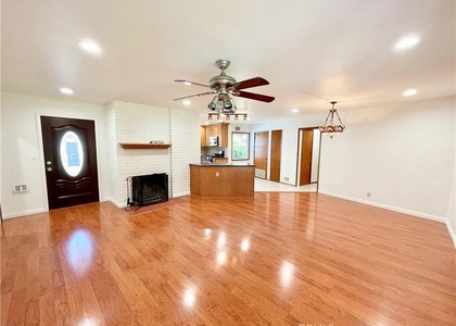 2624 N Towner Street - Photo 1