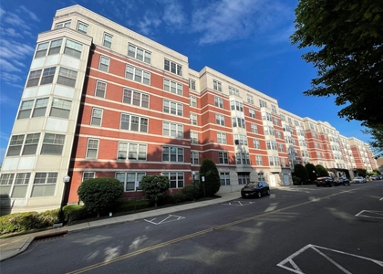 300 Mamaroneck Avenue - Photo 1
