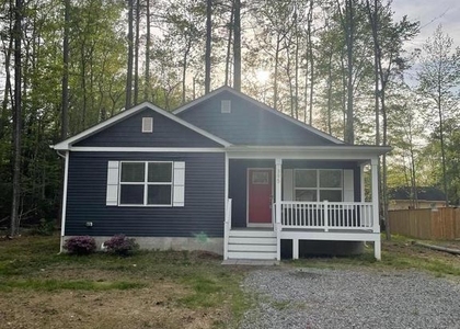 395 Shorewood Dr - Photo 1
