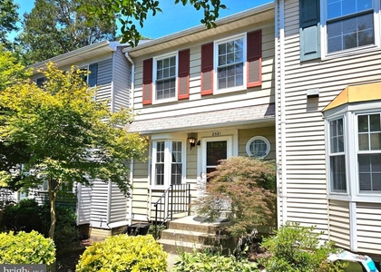8561 Southlawn Court - Photo 1