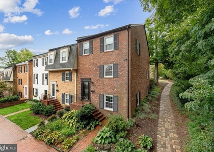 3885 Chain Bridge Road - Photo 1