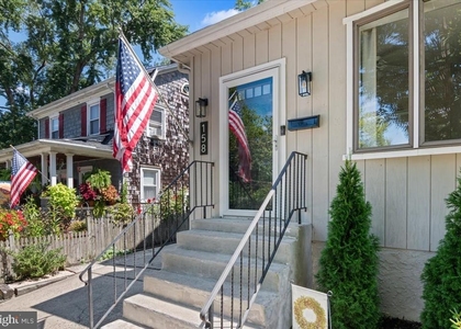 158 Lafayette Road - Photo 1