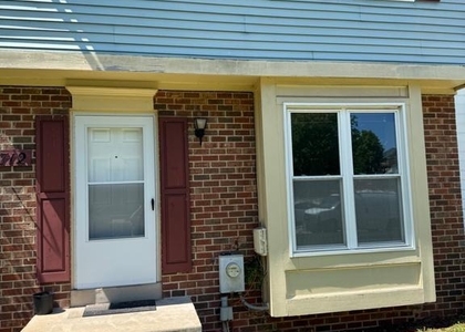 2712 Red Oak Lane - Photo 1