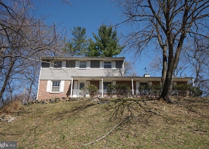 8602 Chapel Road - Photo 1