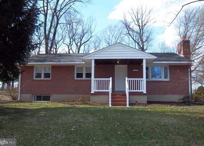 5118 Avoca Avenue - Photo 1