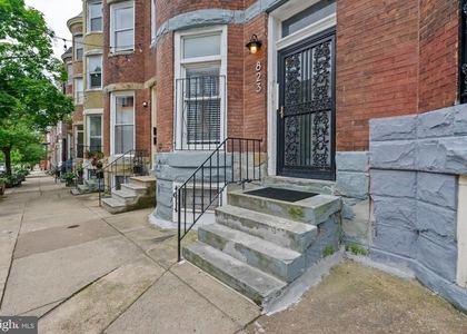 823 Newington Avenue - Photo 1