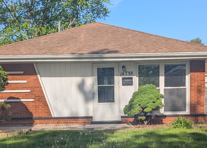 14738 Blackstone Avenue - Photo 1