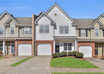 2369 Suwanee Pointe Drive - Photo 1