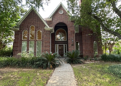 3206 Oakland Drive - Photo 1