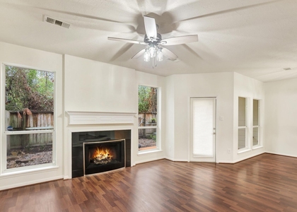 100 Piper Trace - Photo 1