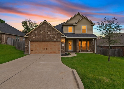 13092 Greenbriar - Photo 1