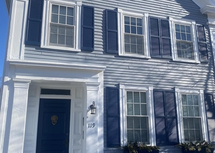 119 Summer - Photo 1