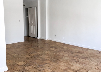 East 36 Street - Photo 1