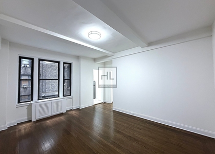 East 46th Street - Photo 1