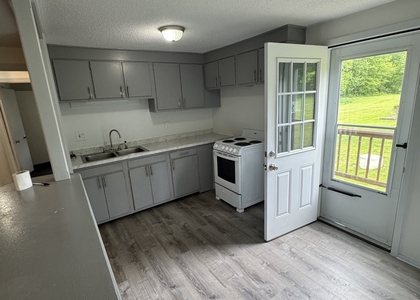 13 White Oak Road - Photo 1