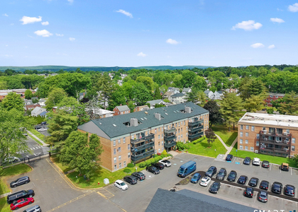 136 Kane Street - Photo 1