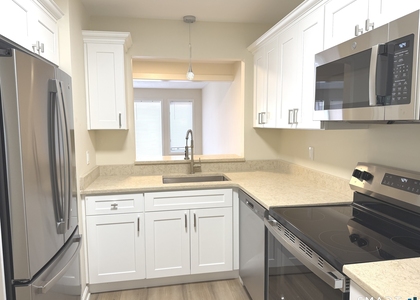 61 Far View Commons - Photo 1