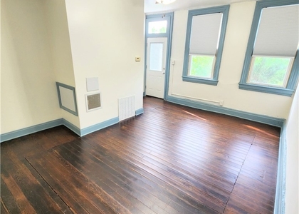 6066 Butler St - Photo 1