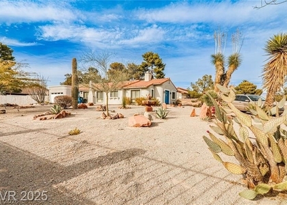 6315 N Park Street - Photo 1