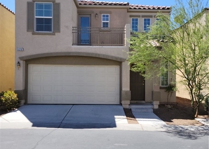 9275 Hollander Avenue - Photo 1