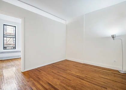 226 East 25th Street - Photo 1