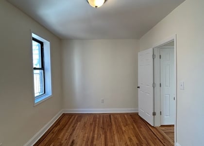  Review Place - Photo 1