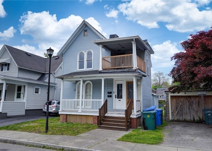 38 Tracy Street - Photo 1