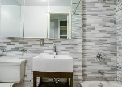 West 52nd Street - Photo 1