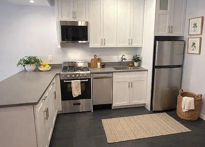 East 46th Street - Photo 1