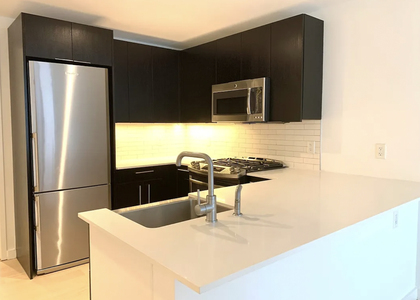  W 43rd St. - Photo 1