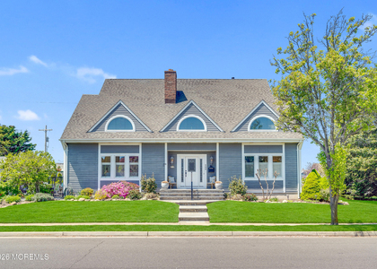 200a Beacon Boulevard - Photo 1