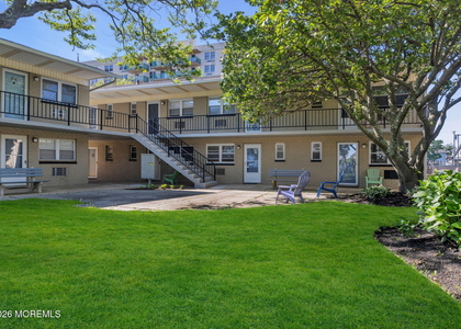 455 Ocean Boulevard - Photo 1