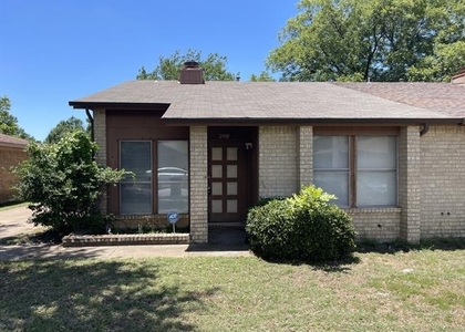 2508 Lido Lane - Photo 1