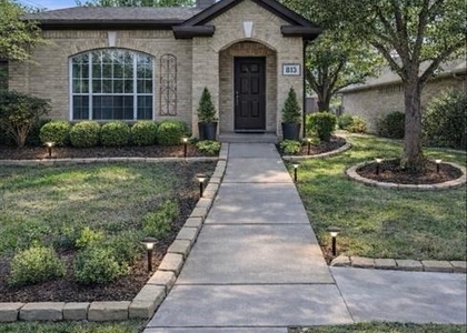 813 Essex Drive - Photo 1