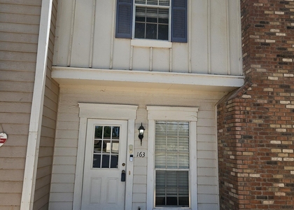1600 N Saba Street - Photo 1