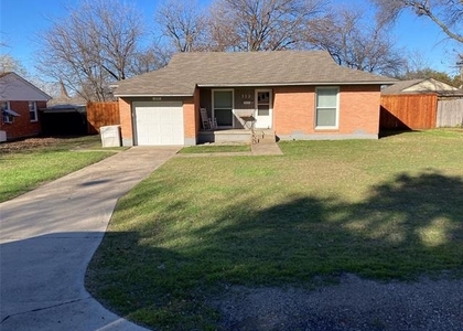 313 Hillcrest Avenue - Photo 1