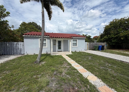 1508 Nw 1st Avenue - Photo 1