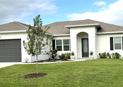 1719 Sw Bradway Lane - Photo 1