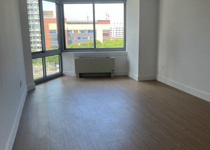 Center Boulevard - Photo 1