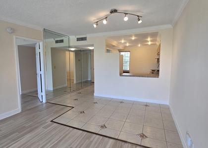 2900 N Palm Aire Drive N - Photo 1