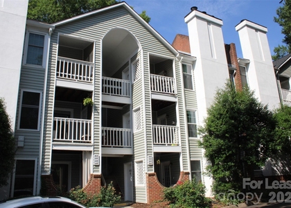 430 Queens Road - Photo 1