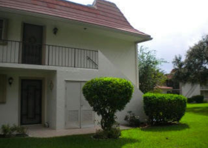 1050 Nw 13th Street - Photo 1