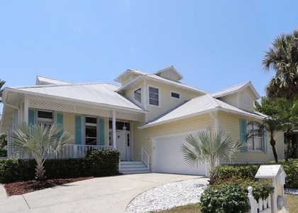 400 Seaside Lane - Photo 1
